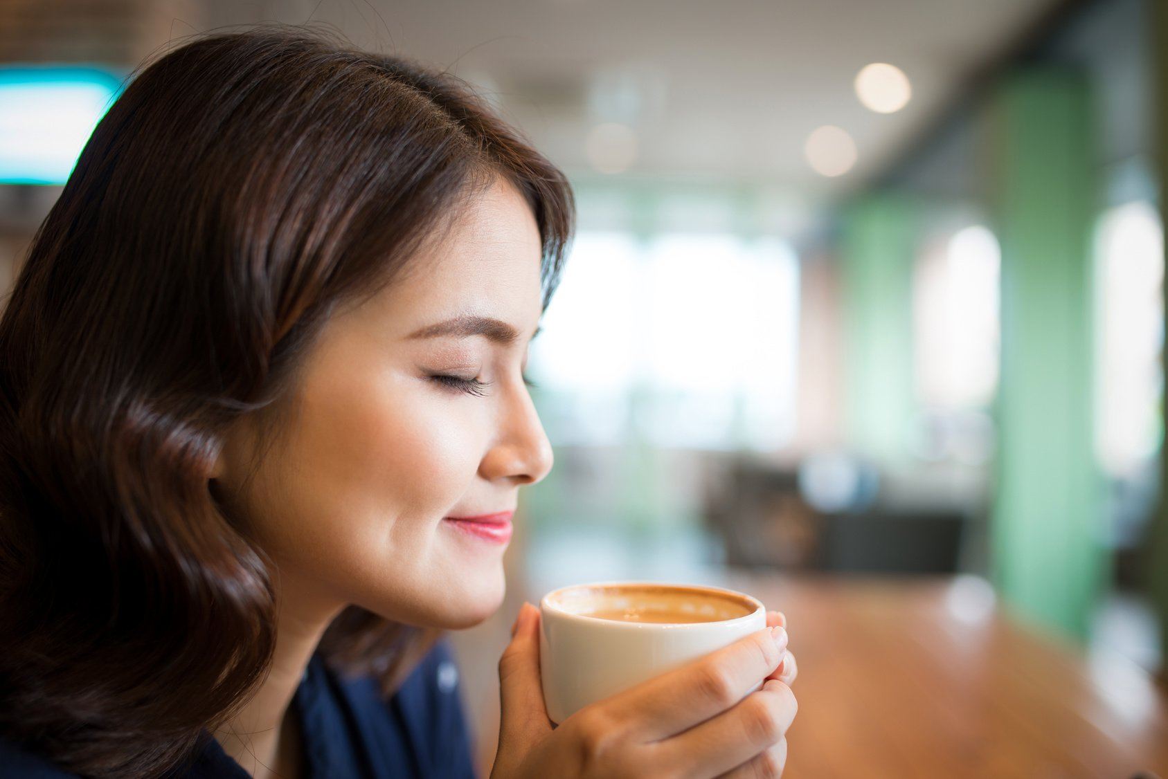 The female body doesn’t handle coffee and alcohol as well as its male counterpart. Why?