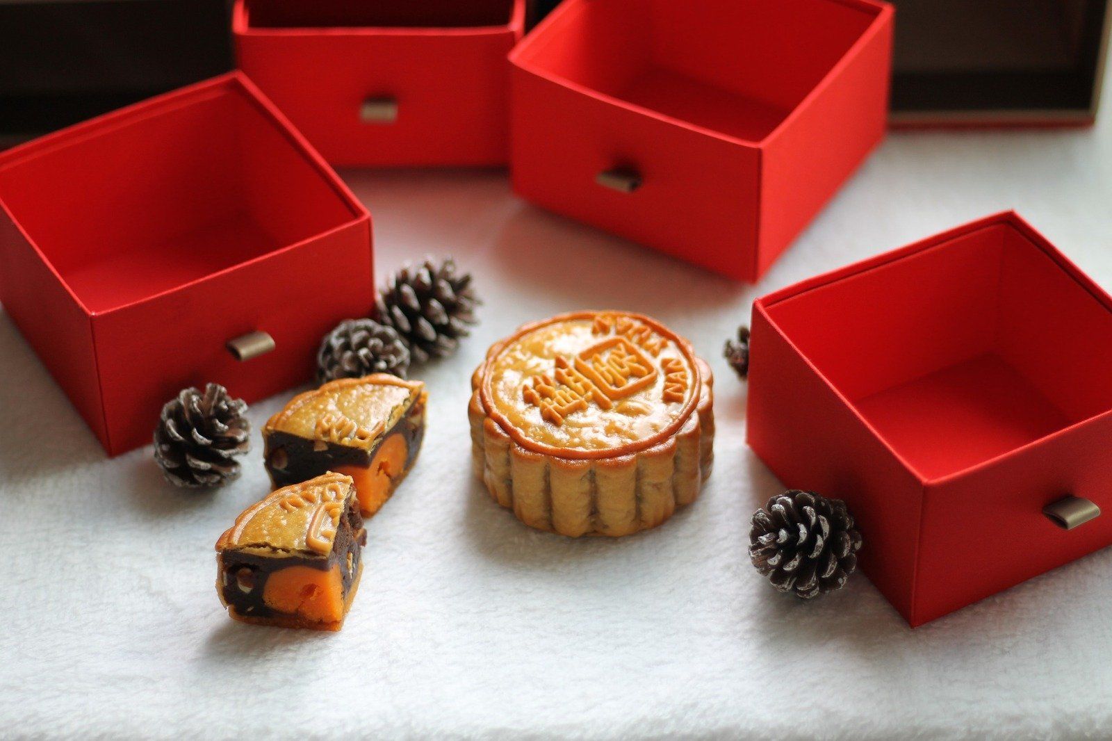 Have A Mouthwatering Mid-Autumn Festival!