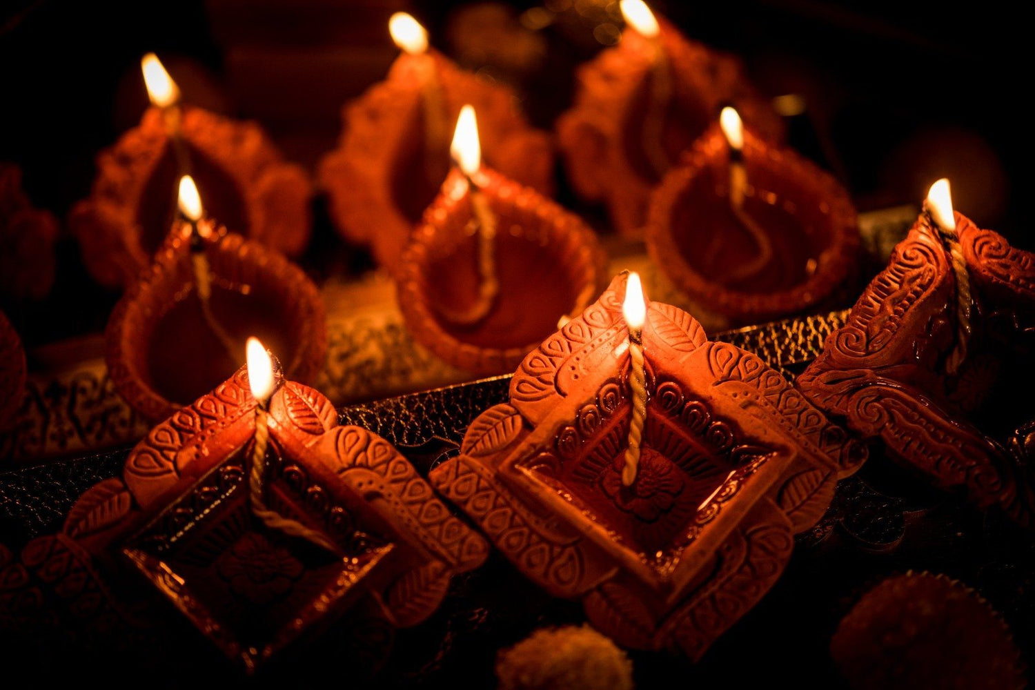 Light the Table Up for Deepavali!